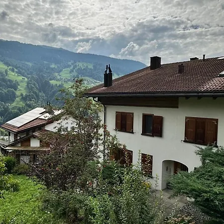 & Mountain View Saas im Prattigau