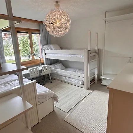 & Mountain View Apartment