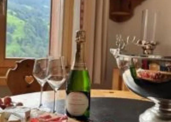 & Mountain View Apartment Saas im Prattigau